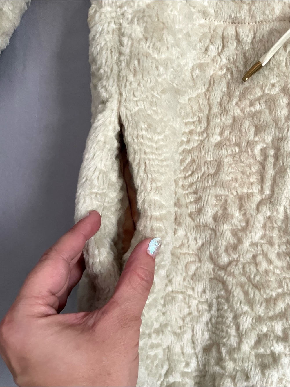 Vintage 60s Faux Fur Shawl Collar Coat Cream Waist Tie Satin Lining - Picture 6 of 15